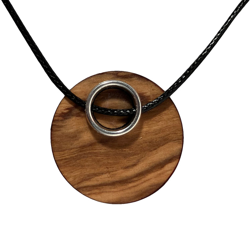 Halskette aus Olivenholz "Kreis mit silbernem Ring" Nr. 052.568